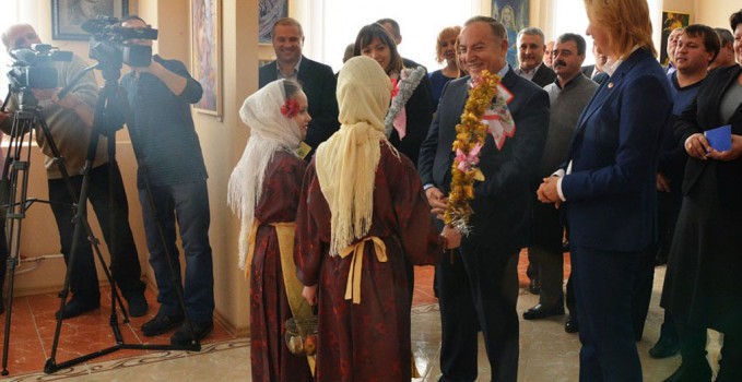 elci_primarlar_ciceklar