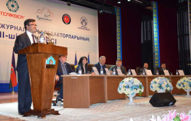 turk_dunnasi_edebiyat_kongresi