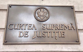 curtea_1