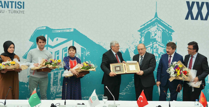 kasgarli_mahmut odulleri