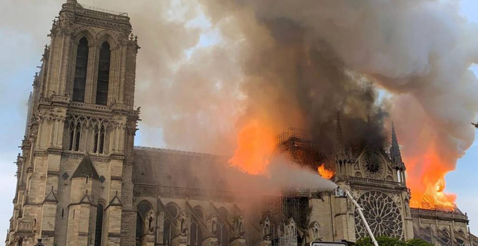 Notre_Dame_de_Paris (1)