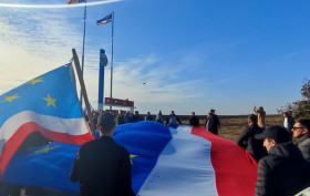 stoyanıglu_miting_komrat_giris_8_