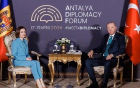erdogan_sandu.jpg2.jpg_1