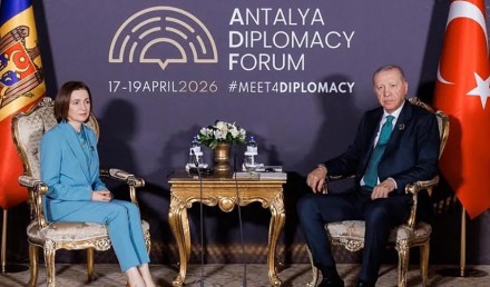 erdogan_sandu.jpg2.jpg_1