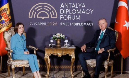 erdogan_sandu.jpg2.jpg_1