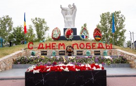 9_may_kisinev_komrat (0)