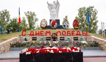 9_may_kisinev_komrat (0)