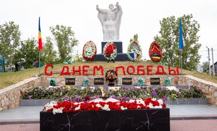 9_may_kisinev_komrat (0)
