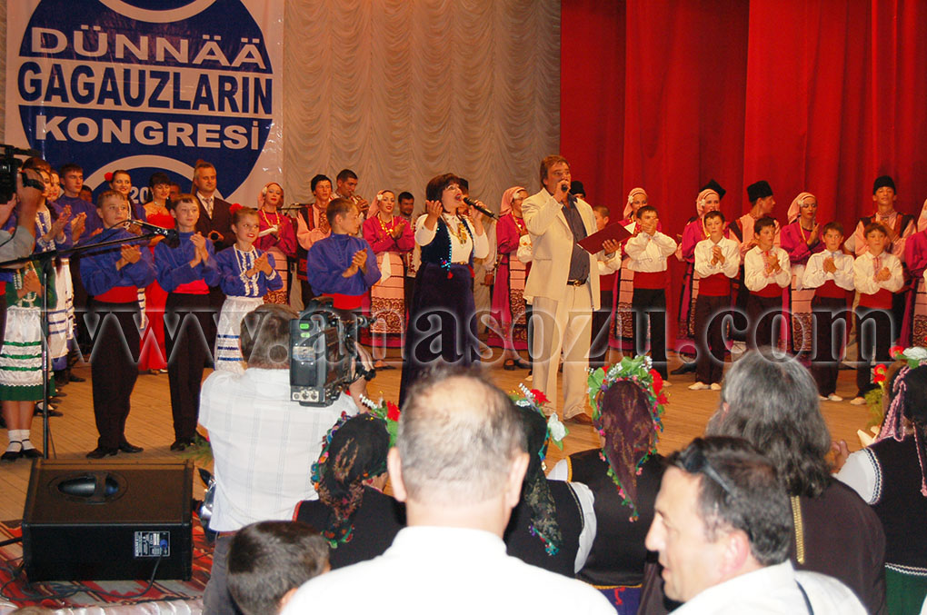 1_gagauzlarin_dunna_kongresi (9)